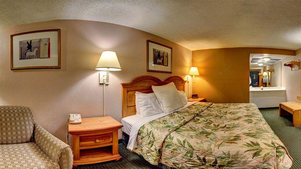 Econo Lodge Pooler - Savannah I-95 المظهر الخارجي الصورة