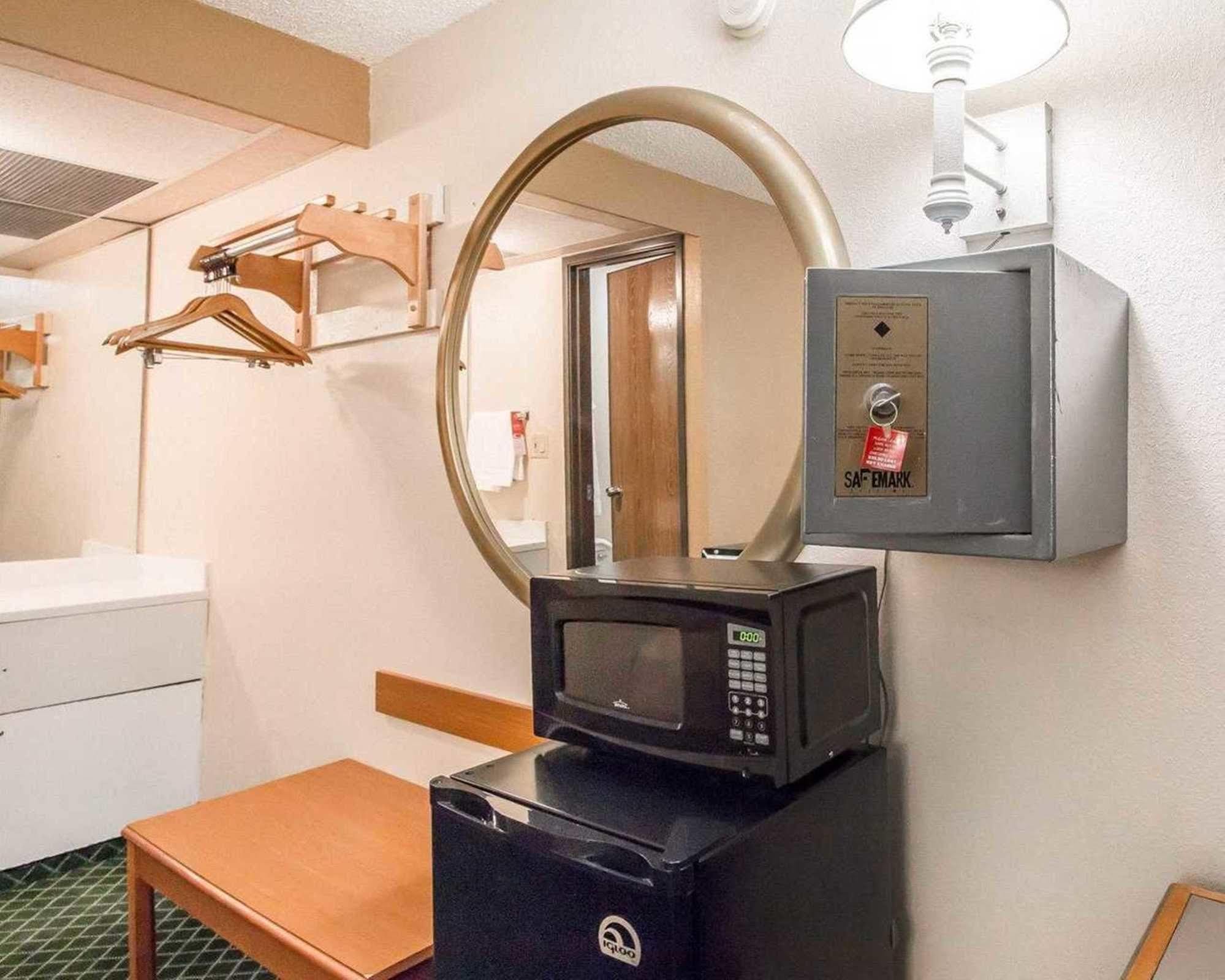 Econo Lodge Pooler - Savannah I-95 المظهر الخارجي الصورة